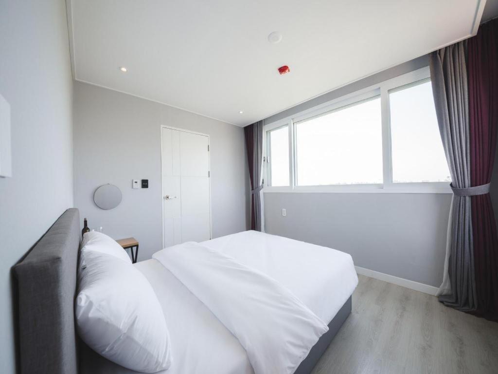 Sallys Jeju Hotel Dış mekan fotoğraf